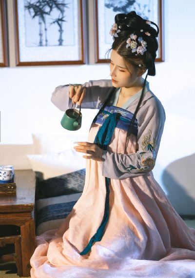 六月男孩