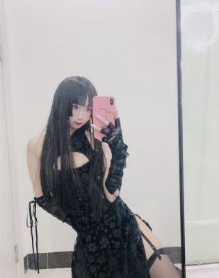 胸前长红色疤痕疙瘩怎么回事
